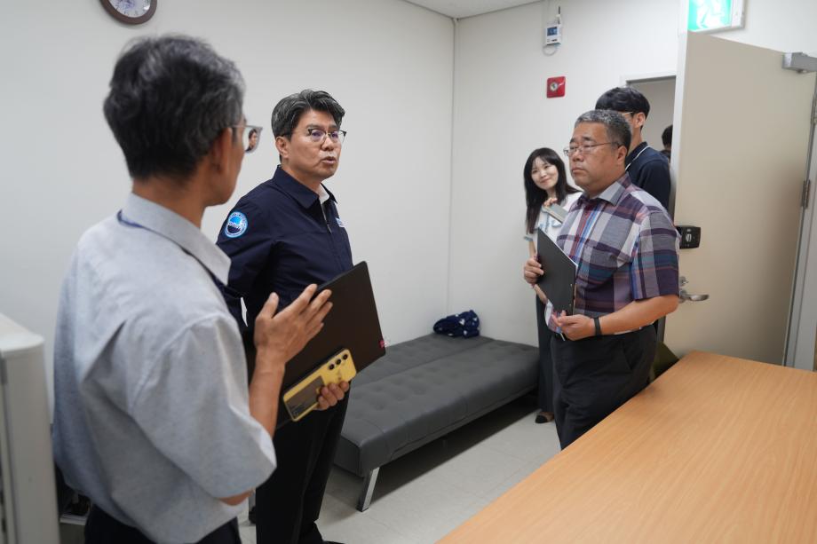 한국해양교통안전공단(KOMSA) 안영철 이사장, 시설관리 노동자 휴게시설 현장점검 이미지